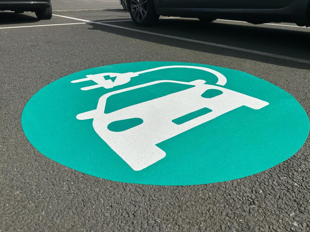 EV-Symbol-D-Circle-Car-Park-Marking-2