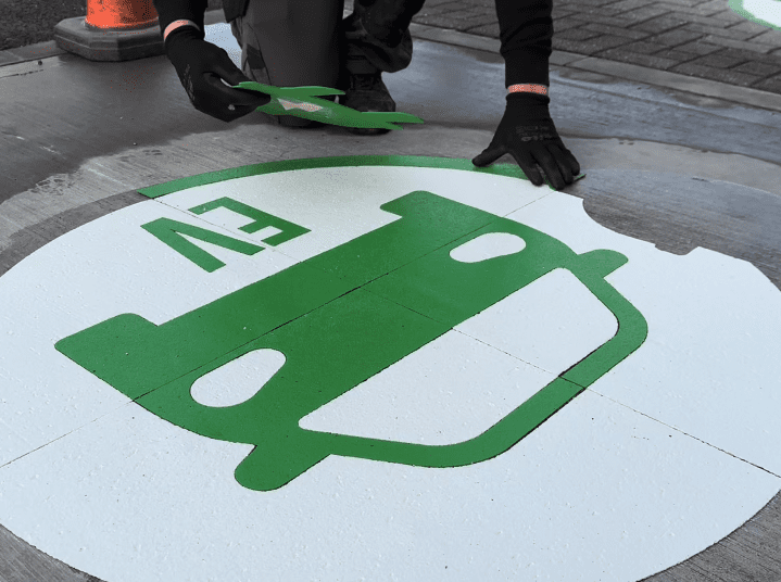 Installation-EV-Bay-Marking